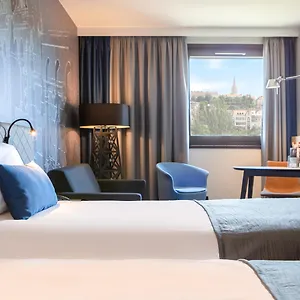 Mercure Castle Hill Macaristan