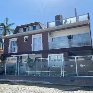 Bouganville Guest House Bc 2*, Balneário Camboriú Brasil